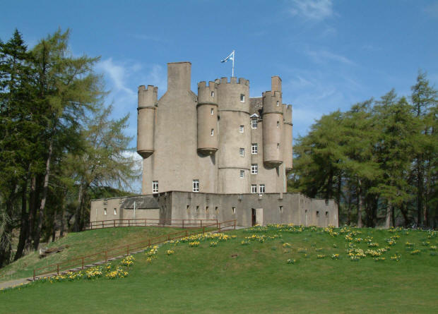 braemar castle 1