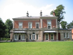 castle park and gardens 1
