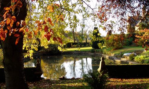 coton manor gardens 1