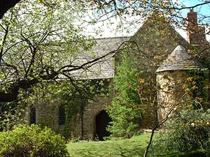 crook hall and gardens 1