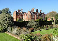 doddington place gardens 1