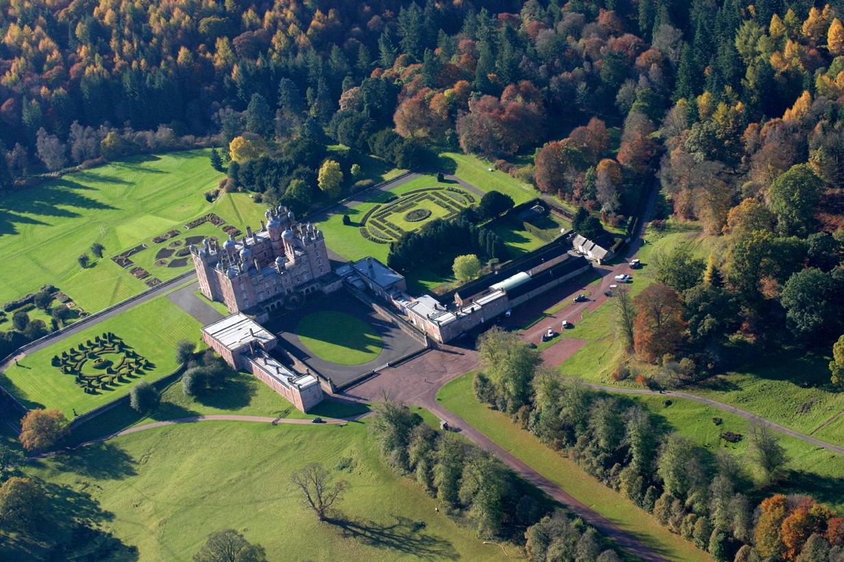 drumlanrig castle 1