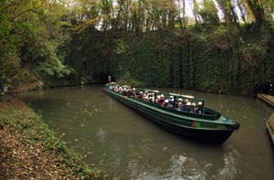 dudley canal tunnel and limestone 1