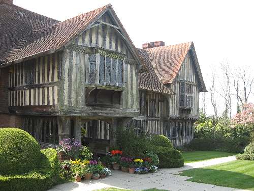 great dixter house and gardens 1