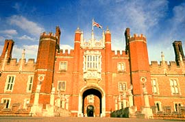 hampton court palace 1