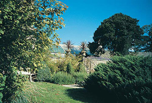 inveresk lodge garden 1