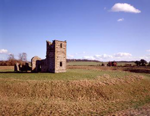 knowlton church and earthworks 1