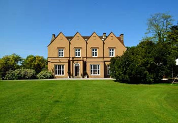 nurstead court 1