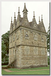 rushton triangular lodge 1